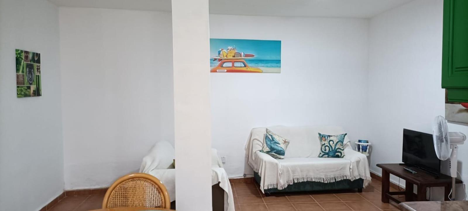 Habitacion Matrimonial En Un Bajo Bano Compartido Areas Compartidas Abades  Bagian luar foto